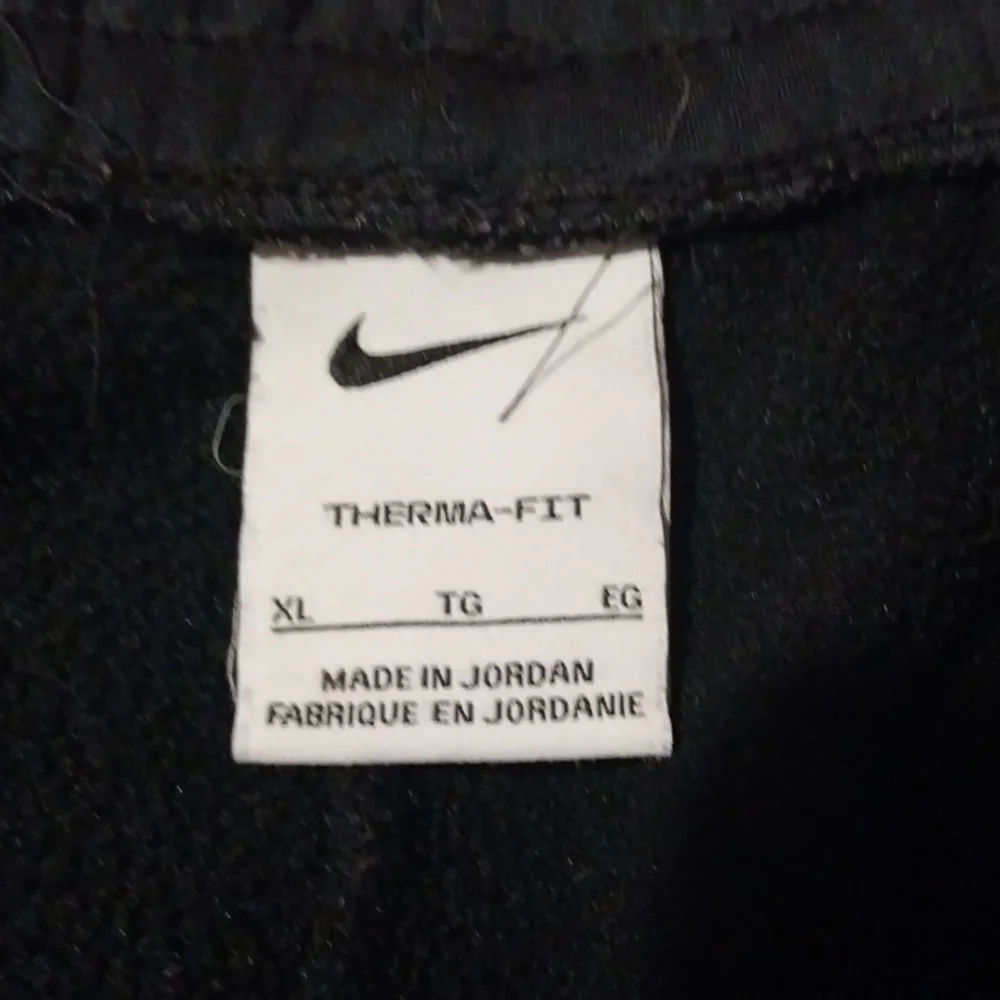 Sweatpants - Picture 2 of 3
